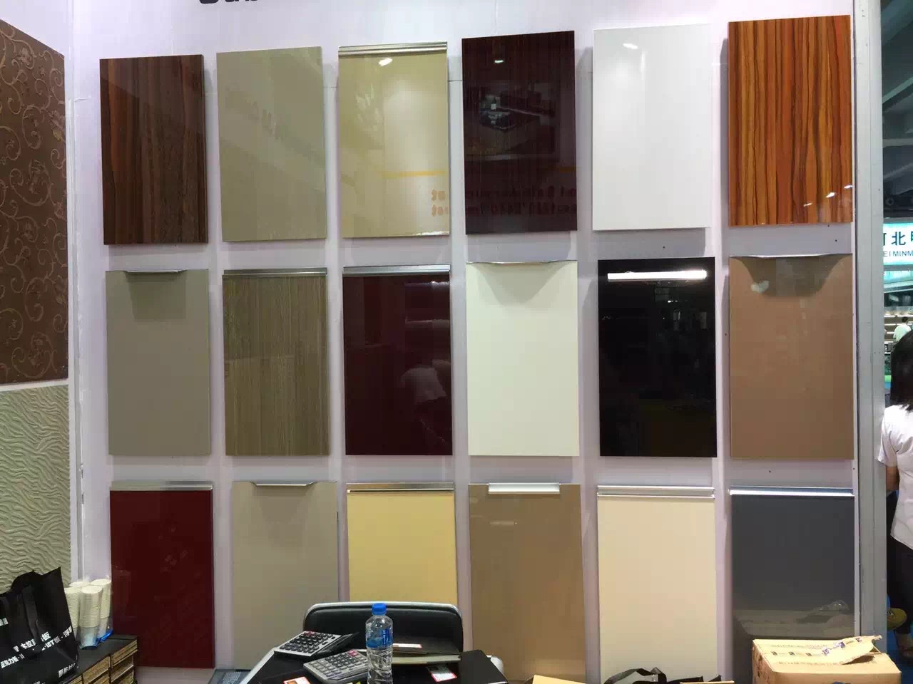 High gloss UV door panel